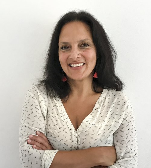 SVRI Headshots_Ayesha Mago-5_cropped.jpg